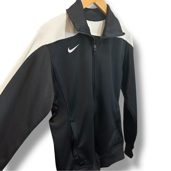 Nike Dri-FIT Full Zip Track Jacket – Black & White – Size M - Picture 2 of 10